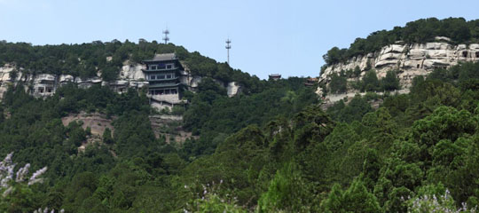 天龍山石窟